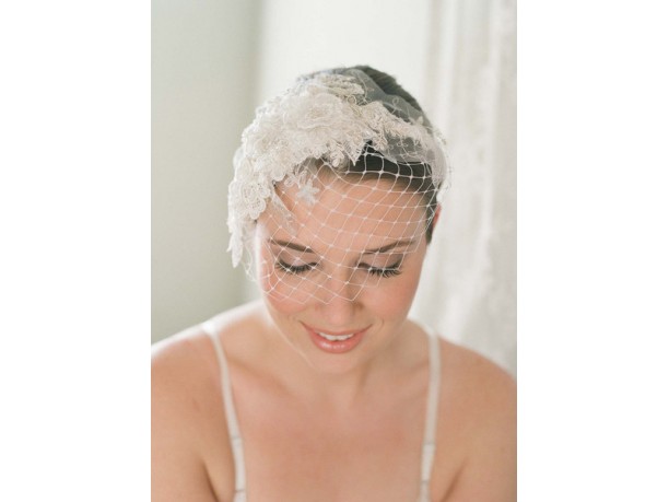Velo da sposa e cappellini: tutte le novità e i copricapi per la sposa 2012