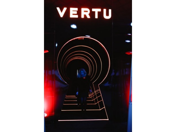 Vertu Constellation T