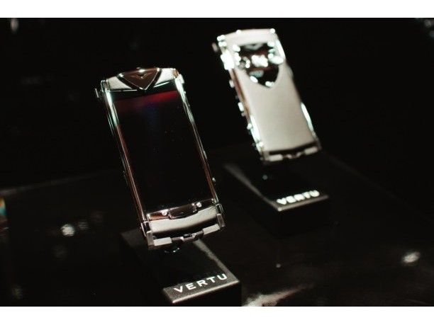 Vertu Constellation T
