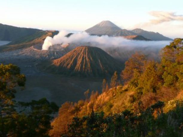 Viaggio culturale in Indonesia: Giava, Bali e Sulawesi