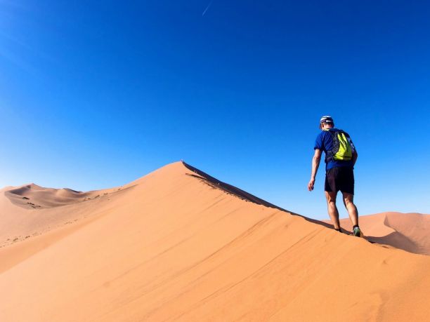 Viaggio nel Sahara per una maratona nel deserto