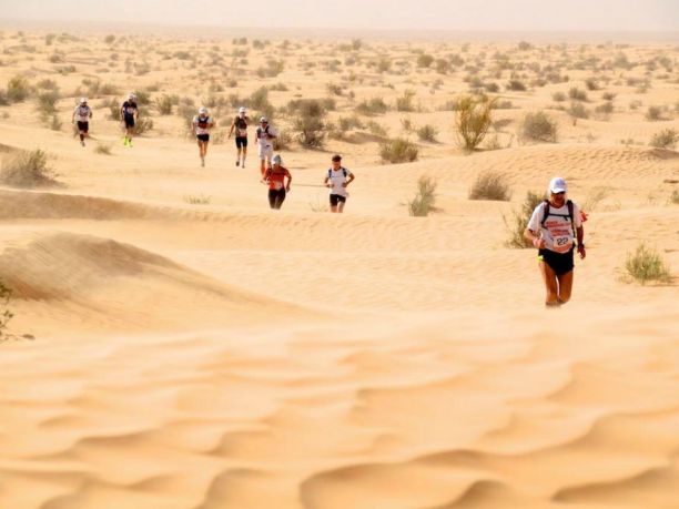 Viaggio nel Sahara per una maratona nel deserto