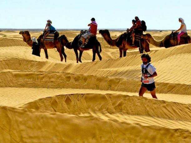 Viaggio nel Sahara per una maratona nel deserto