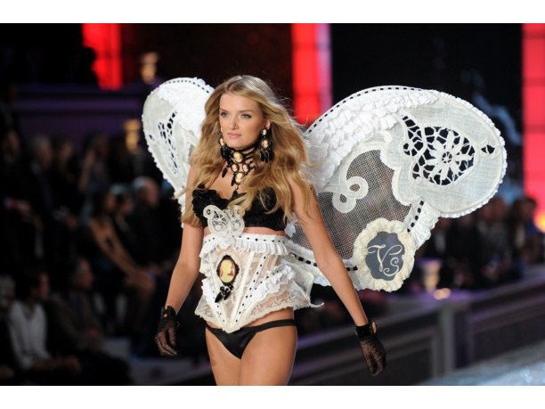 Victoria’s Secret sfilata collezione 2012