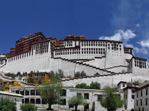 Tibet in mountain bike: un tour tra natura e tradizione