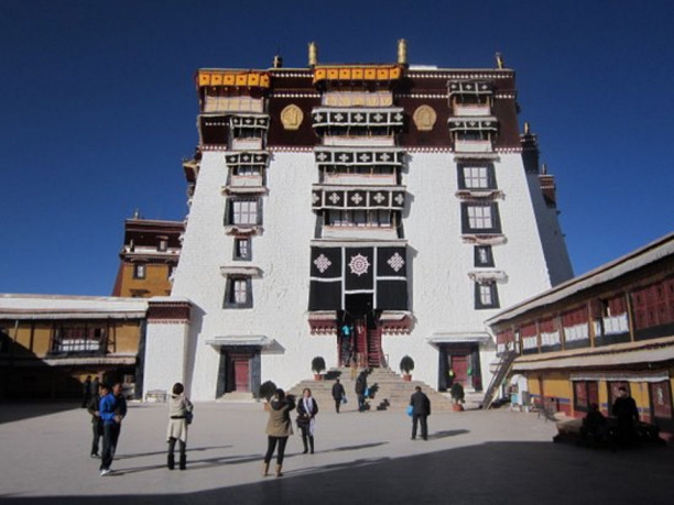 Tibet in mountain bike: un tour tra natura e tradizione